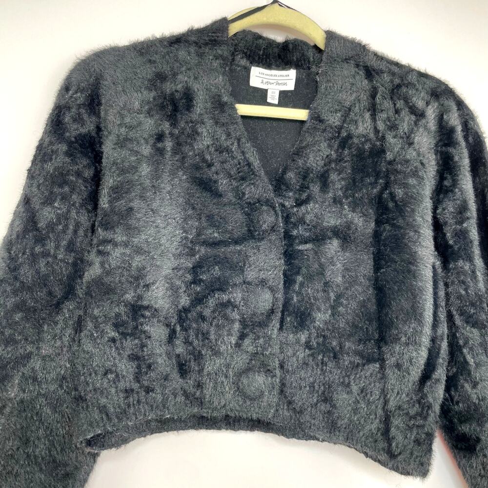 & Other Stories black cropped faux fur cardigan LS covered buttons size Small